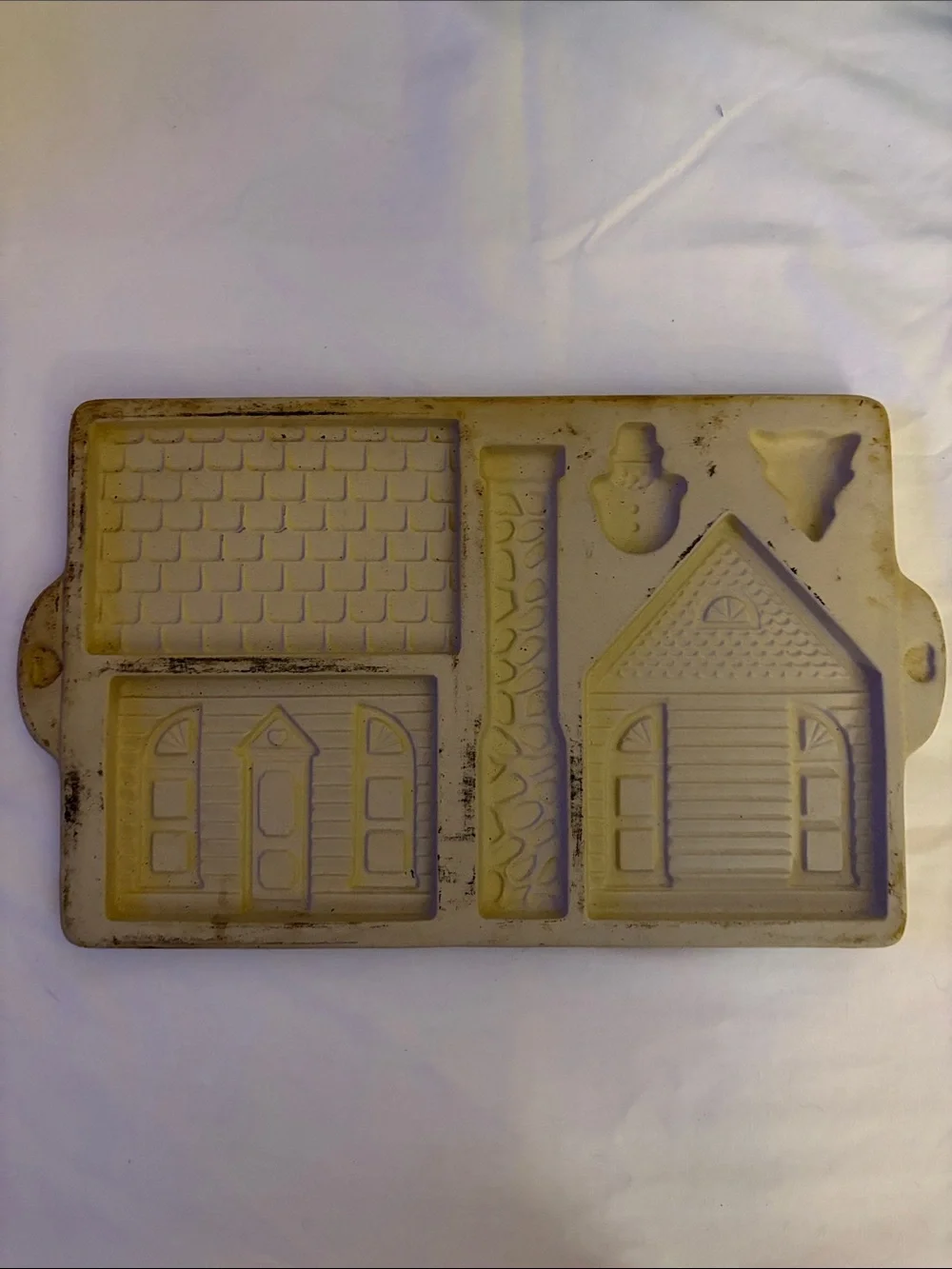 The Pampered Chef Stoneware Gingerbread House Mold